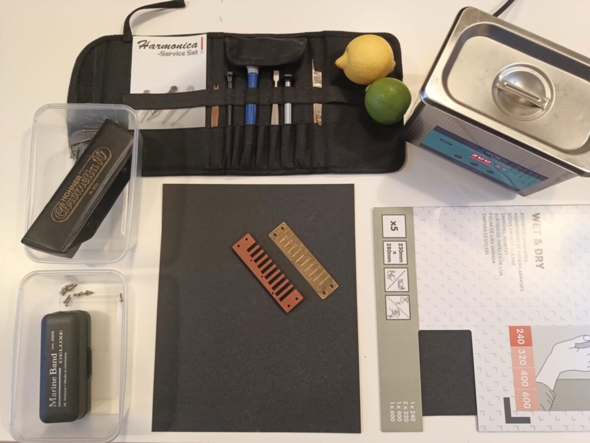 Cleaning harmonicas